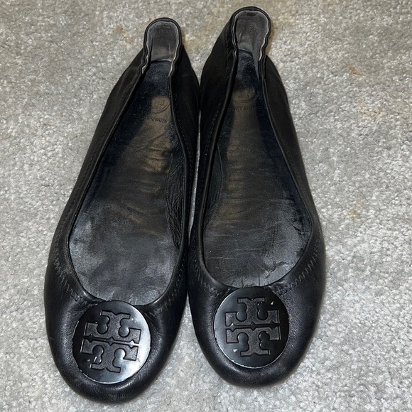 Tory Burch Shoes - Tory Burch Black Women’s Flats Size 8.5